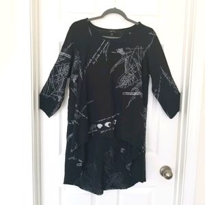 Comfy USA High Low black and white top